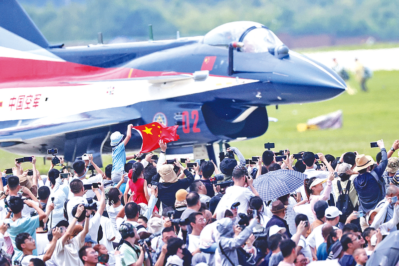 看肏鸡女屄长春航空展迎来首个公众日